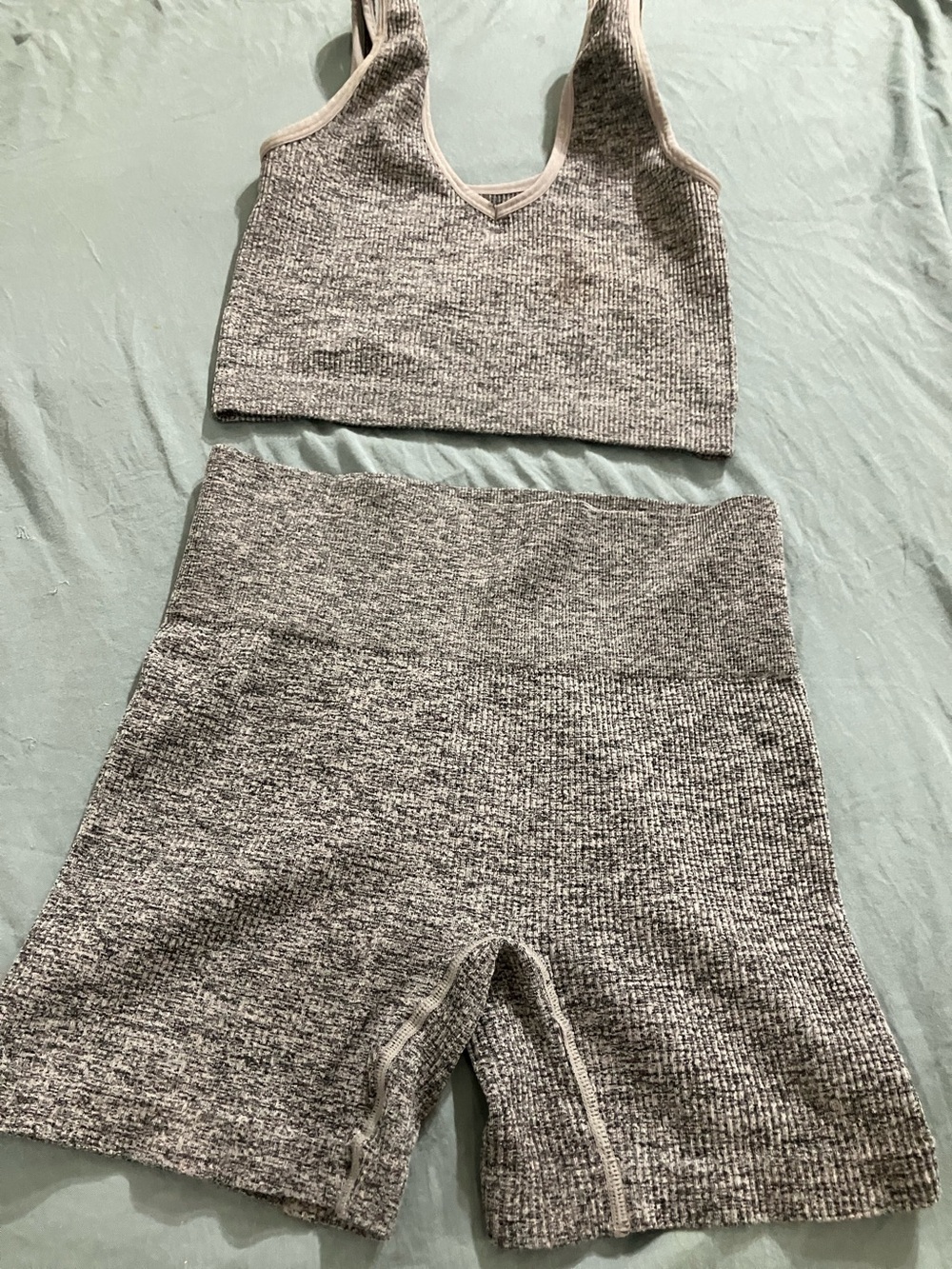 Colsie Heather Gray Ribbed Bike Shorts & Crop Tank Set